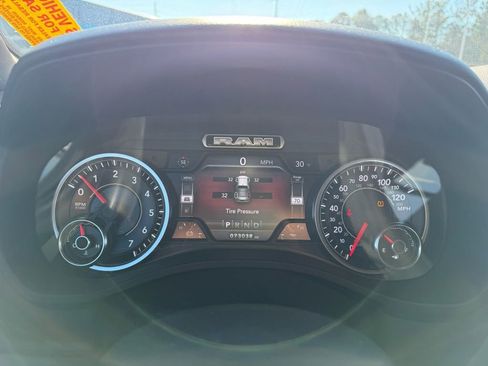 Used 2019 RAM 1500 Big Horn image 14