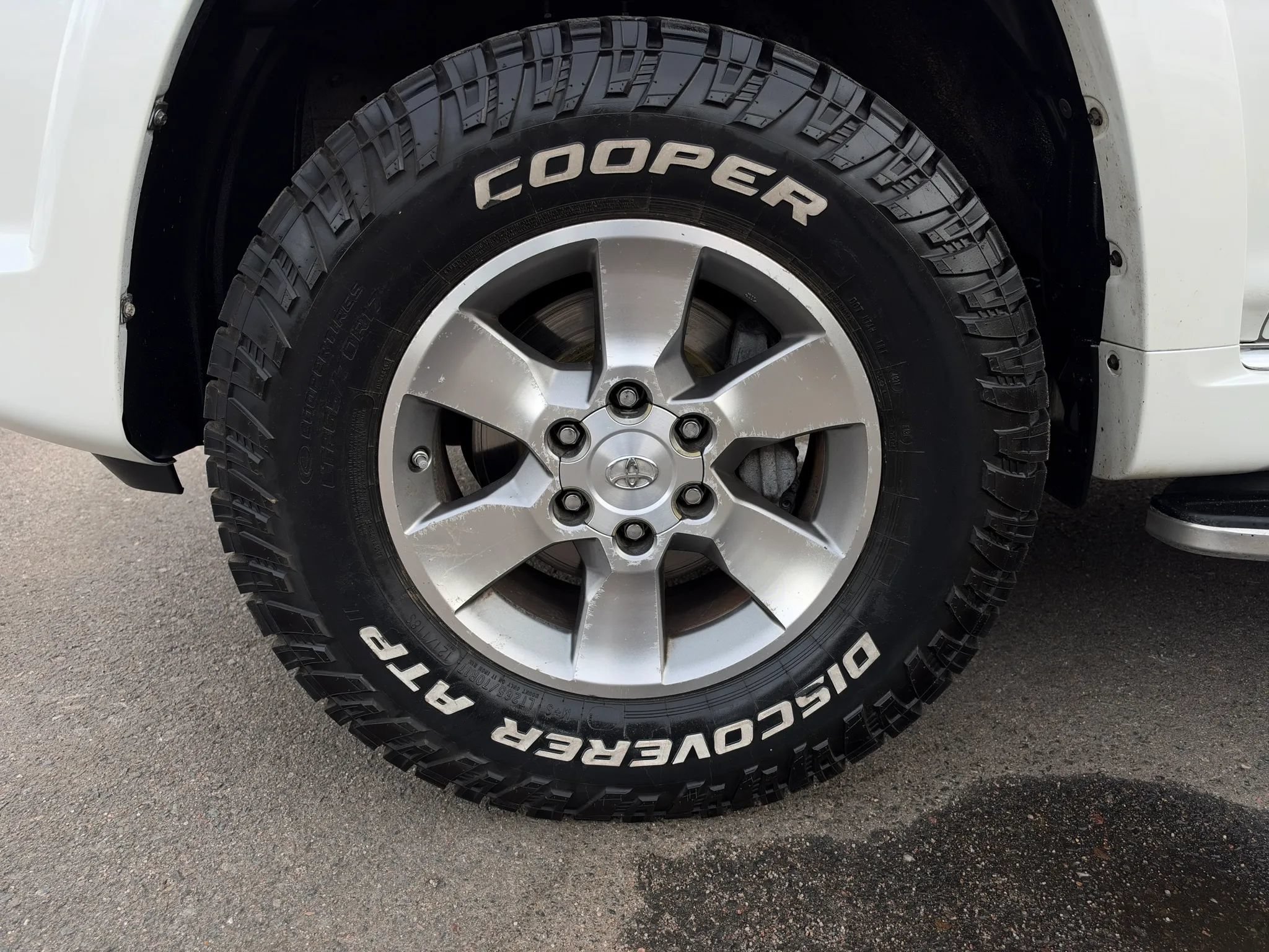 Used 2012 Toyota 4Runner SR5 w/ Convenience Pkg RWD image 35