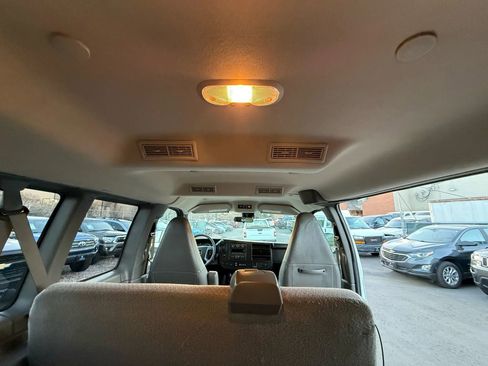 Used 2023 Chevrolet Express 3500 LT w/ LT Preferred Equipment Group image 27