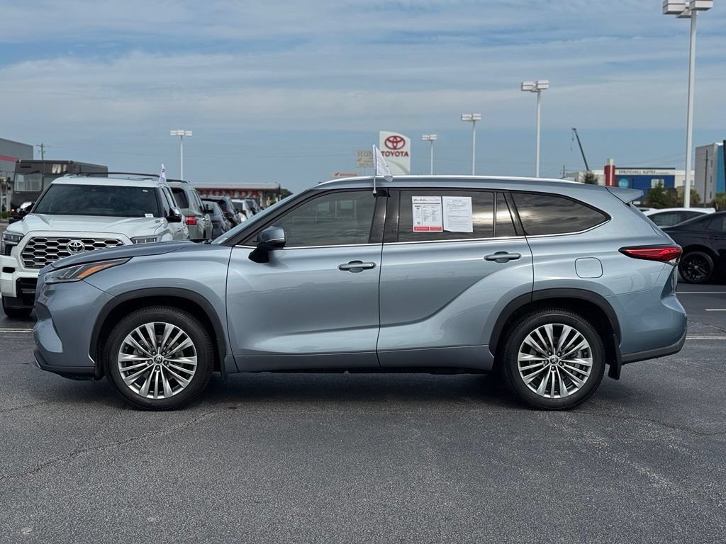 Used 2021 Toyota Highlander Platinum AWD/4WD image 8