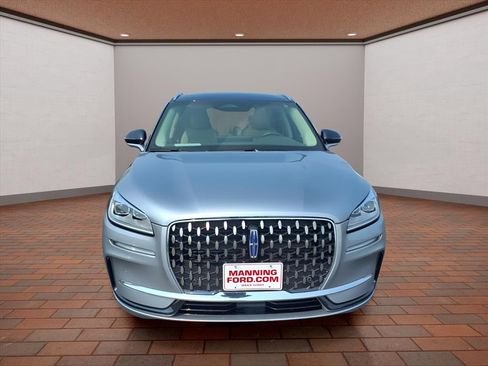 Used 2024 Lincoln Corsair Grand Touring w/ Equipment Group 301A image 3