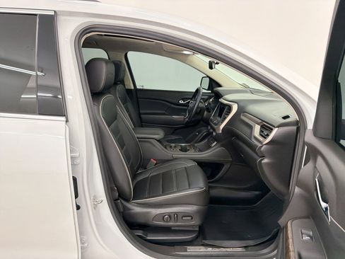 Used 2020 GMC Acadia Denali w/ Technology Package FWD image 27