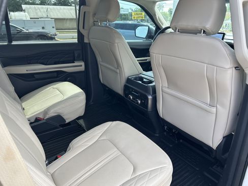 Used 2023 Ford Expedition Platinum RWD image 22