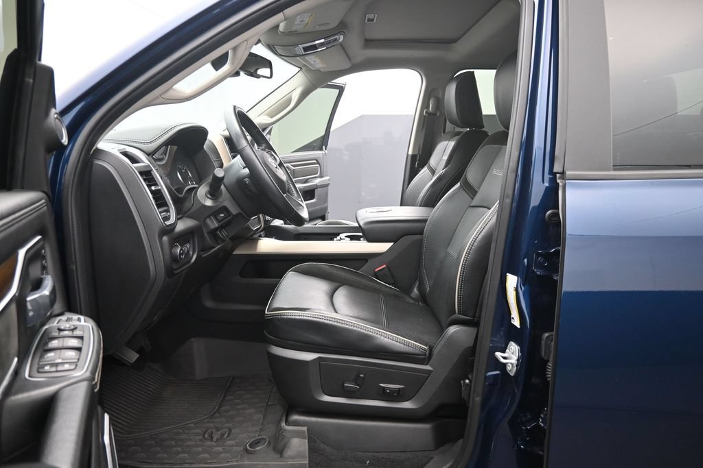 Used 2023 RAM 2500 Laramie AWD/4WD image 5