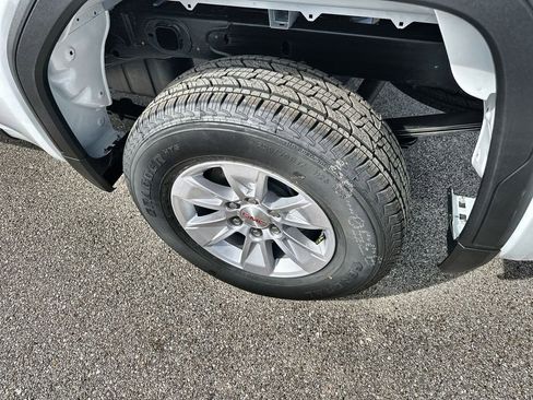 New 2026 GMC Sierra 1500 Pro w/ Pro Value Package image 12