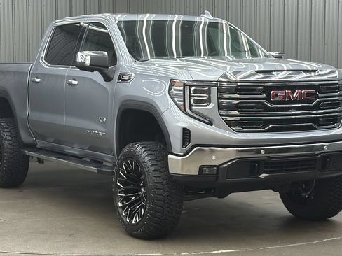 Used 2026 GMC Sierra 1500 SLT w/ SLT Premium Plus Package AWD/4WD image 7