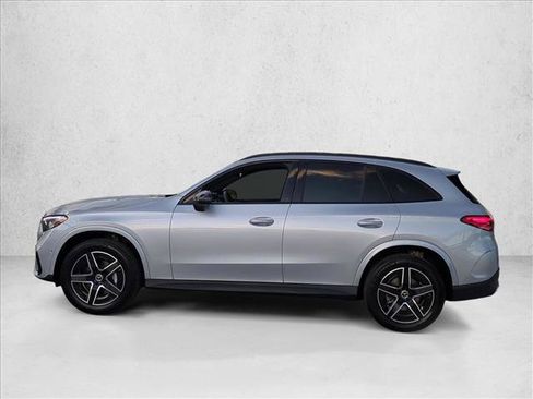 Used 2026 Mercedes-Benz GLC 300 GLC 300 image 9