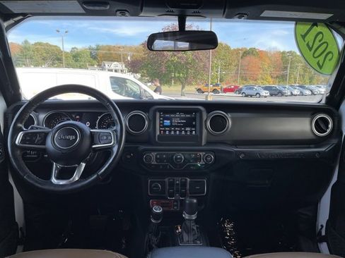 Used 2021 Jeep Wrangler Unlimited Rubicon w/ Cold Weather Group image 12