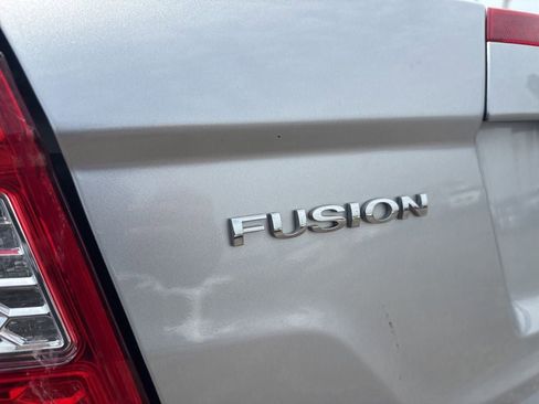 Used 2012 Ford Fusion SE FWD image 11