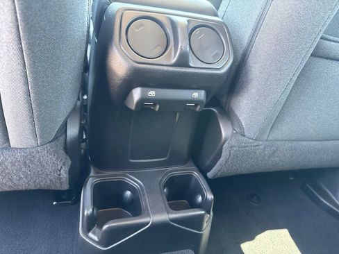 Used 2024 Jeep Wrangler Unlimited Sport AWD/4WD image 26