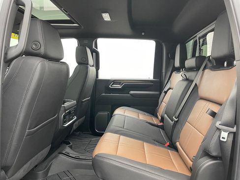 Used 2026 Chevrolet Silverado 3500 High Country w/ High Country Premium Package AWD/4WD image 45
