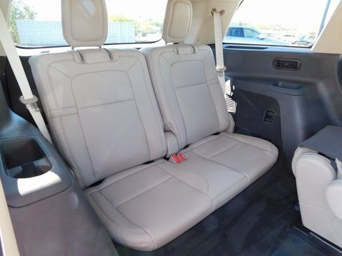 Used 2023 Lincoln Aviator Grand Touring w/ Elements Package Plus image 31