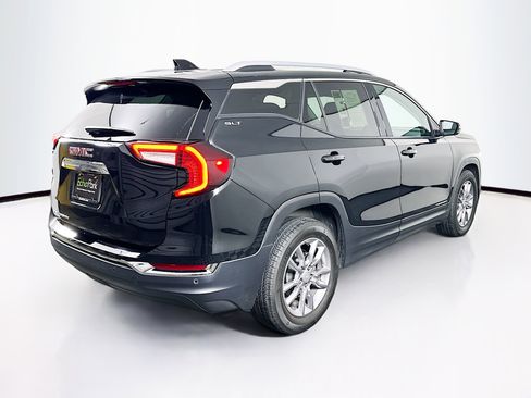 Used 2022 GMC Terrain SLT w/ Tech Package image 9