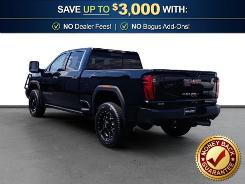 Used 2025 GMC Sierra 2500 Denali w/ Max Trailering Package AWD/4WD image 4
