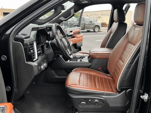 Used 2024 GMC Sierra 3500 Denali Ultimate image 2