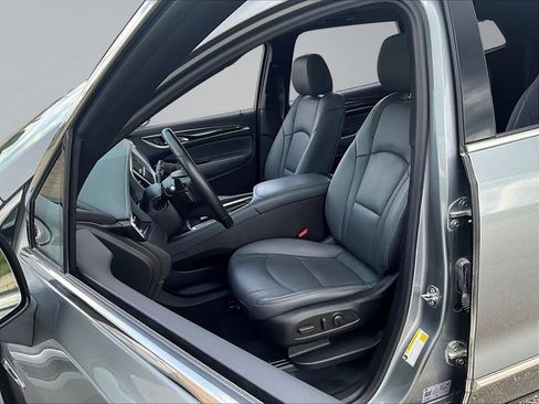 Used 2023 Buick Enclave Essence w/ Experience Buick Package AWD/4WD image 23