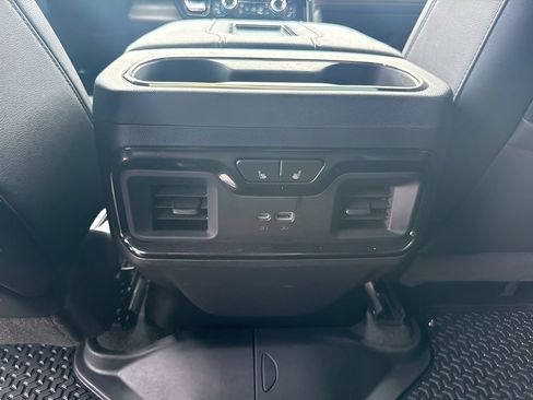 Used 2022 GMC Sierra 1500 AT4 w/ AT4 Premium Package AWD/4WD image 14