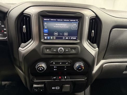 Used 2022 Chevrolet Silverado 2500 Custom w/ Custom Convenience Package image 19