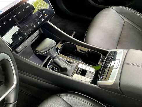 Used 2022 Hyundai Santa Cruz Limited w/ Cargo Package AWD/4WD image 18