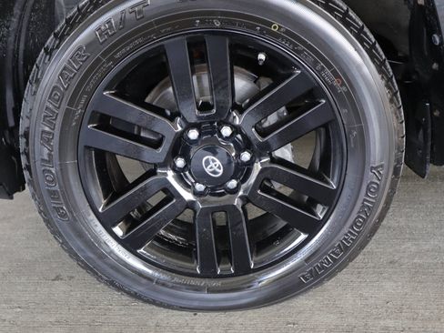 Used 2021 Toyota 4Runner Nightshade image 28