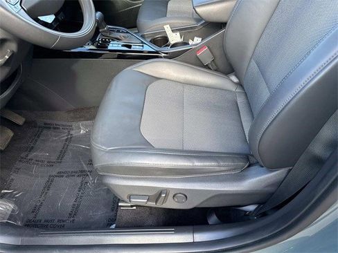 Used 2023 Kia Niro EX image 15