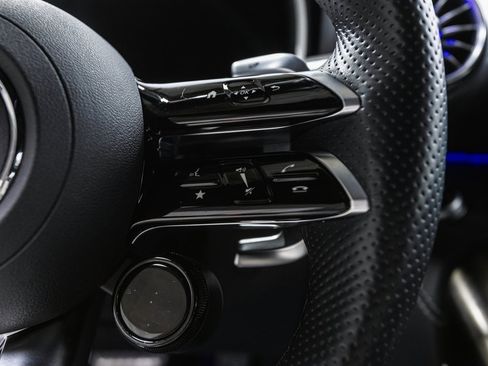 Used 2022 Mercedes-Benz SL 55 AMG 4MATIC w/ Driver Assistance Package image 13