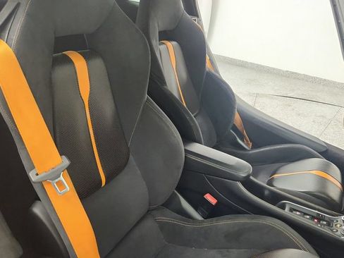Used 2016 McLaren 570S Coupe RWD image 40