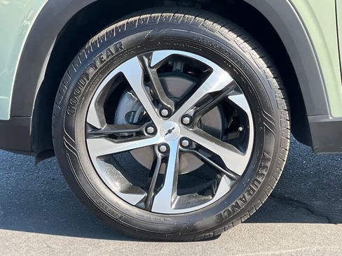 Used 2024 Chevrolet Trax RS image 27