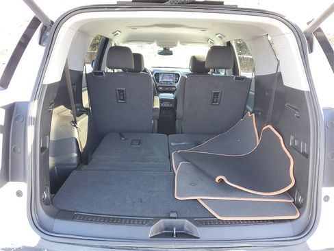 Used 2023 GMC Acadia AT4 w/ LPO, 'HIT The Road' Package image 7