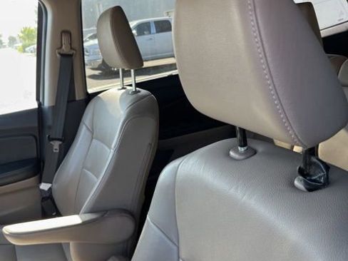 Used 2016 Honda Pilot Touring image 10