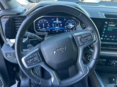 Certified 2022 Chevrolet Silverado 1500 LT Trail Boss w/ Convenience Package II image 23