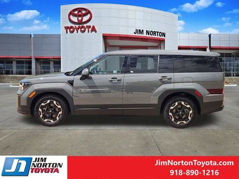 Used 2024 Hyundai Santa Fe SE AWD/4WD image 4