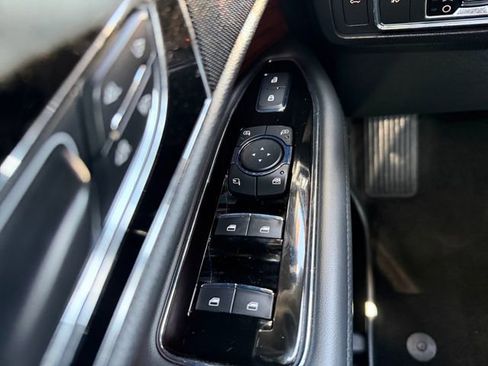 Used 2022 Lincoln Navigator L Reserve AWD/4WD image 17