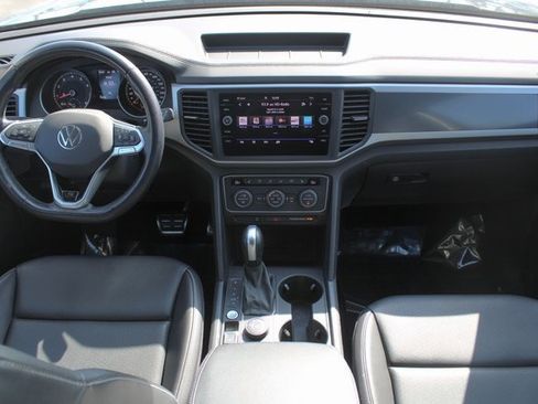 Used 2021 Volkswagen Atlas SE w/ Towing Package image 15
