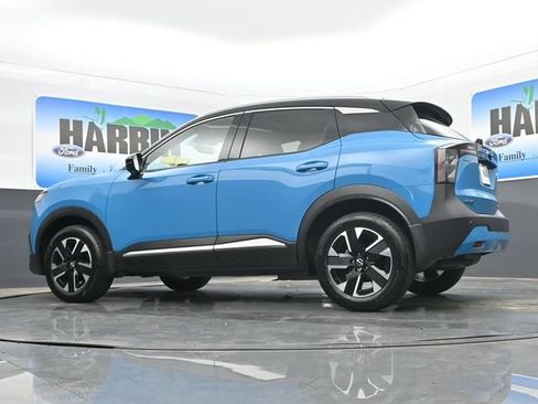 Used 2025 Nissan Kicks SR AWD/4WD image 20