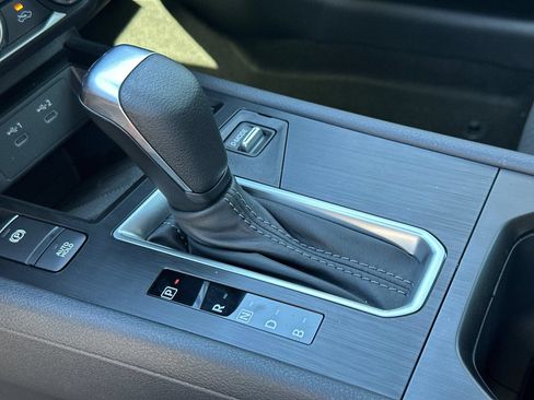 Used 2026 Nissan Kicks S FWD image 31