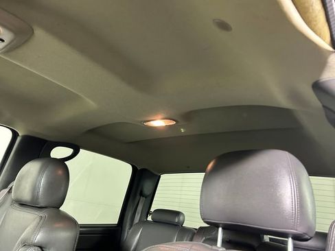 Used 2005 Chevrolet Silverado 3500 LT w/ Heavy-Duty Power Package image 13