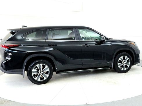 New 2026 Toyota Highlander XLE image 6