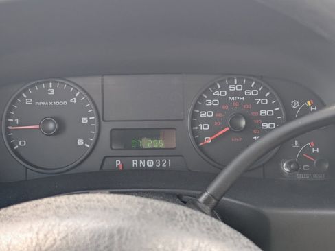 Used 2005 Ford F350 XL image 19