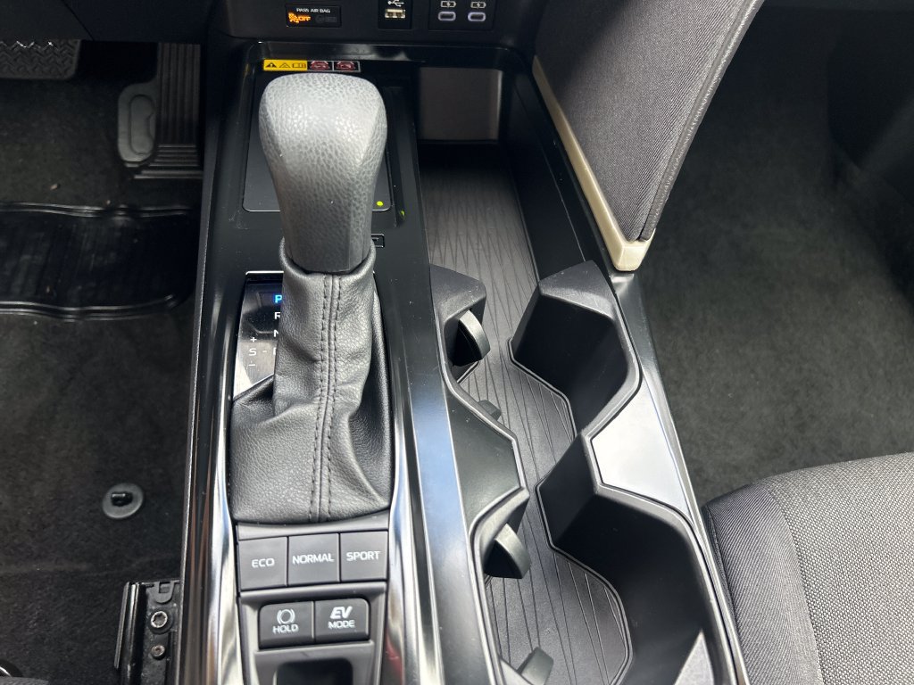 Certified 2025 Toyota Camry LE FWD image 24