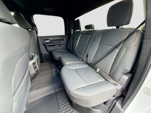 New 2026 RAM 2500 Big Horn AWD/4WD image 17