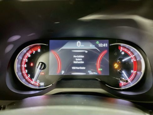 Used 2024 Toyota RAV4 XLE FWD image 21