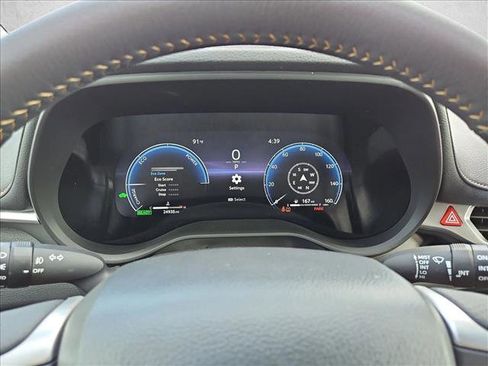 Used 2025 Toyota Sienna XLE Woodland Edition image 11