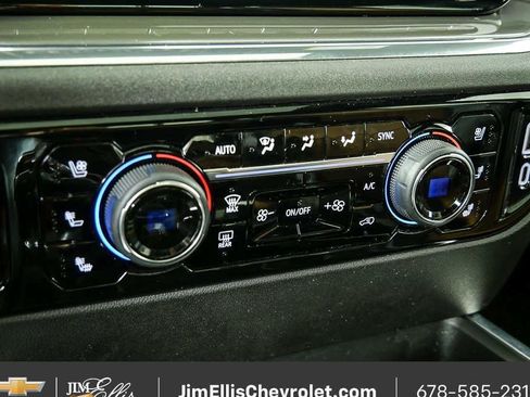 Certified 2024 Chevrolet Silverado 1500 High Country w/ Technology Package AWD/4WD image 16