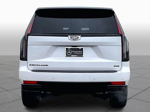 Used 2024 Cadillac Escalade Sport Platinum w/ LPO, ONYX Package image 4