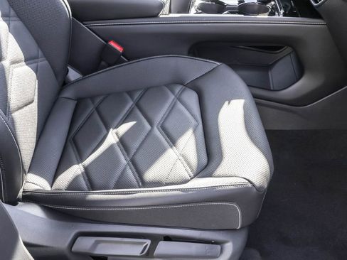 New 2026 Volkswagen Atlas SE AWD/4WD image 44