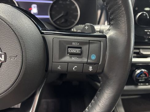 Used 2023 Nissan Pathfinder SL image 42