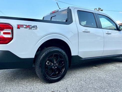 Used 2024 Ford Maverick Lariat w/ FX4 Off-Road Package AWD/4WD image 5