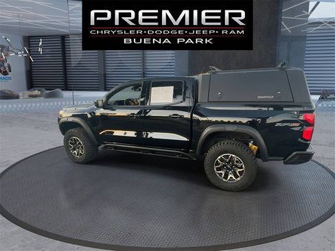 Used 2024 Chevrolet Colorado ZR2 w/ Technology Package image 8