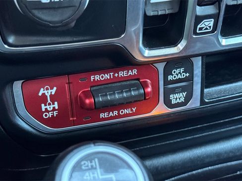 Used 2022 Jeep Gladiator Rubicon w/ LED Lighting Group image 31